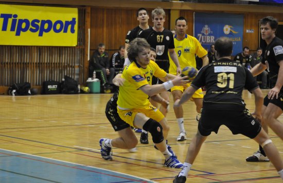 Kopřivnice nedokázala doma porazit Přerov, soupeře ze spodní šestky tabulky, který bude, stejně jako ona, bojovat v nadstavbové části soutěže o udržení extraligy.
FOTO: JANA FEILHAUEROVÁ