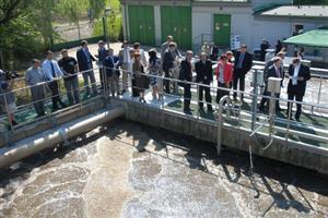 Rekonstruovaná a rozšířená čistička odpadních vod v Kopřivnici, kterou investor v minulém týdnu slavnostně otevřel, patří podle parametrů vypouštěné vody k jedné z nejúčinnějších v celé České republice.
FOTO: DAVID MACHÁČEK