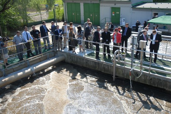 Rekonstruovaná a rozšířená čistička odpadních vod v Kopřivnici, kterou investor v minulém týdnu slavnostně otevřel, patří podle parametrů vypouštěné vody k jedné z nejúčinnějších v celé České republice.
FOTO: DAVID MACHÁČEK