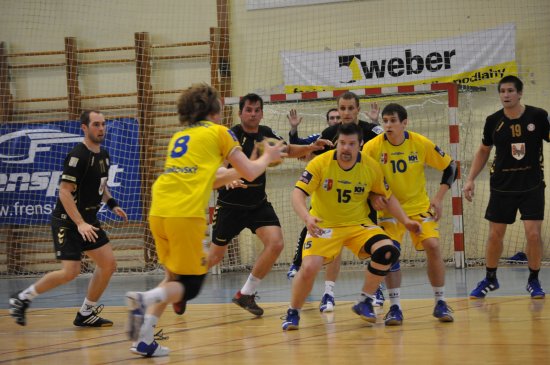 Kopřivnice si v sobotu dokázala poradit s Přerovem, a udržela tak naději na to, že na poslední příčku odsune Brno či Třeboň.
FOTO: JANA FEILHAUEROVÁ