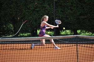 Patnáctiletá Aneta Mikšovská to letos nebude mít v kategorii dorostu jednoduché. 
FOTO: JANA FEILHAUEROVÁ