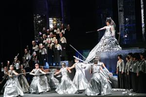 Soubor banskobystrické státní opery uvede v sobotu v amfiteátru hukvaldské obory operu Nabucco. Půjde o jediné plnohodnotné operní představení letošního ročníku festivalu.           
FOTO: DAVID MACHÁČEK