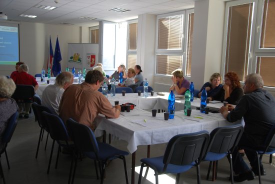 Kopřivnická radnice rozjela práce na projektu plánování sociálních služeb na další období. Minulý týden v pondělí proběhla dvě pracovní jednání lidí zapojených do projektu.
FOTO: DANA HOĎÁKOVÁ