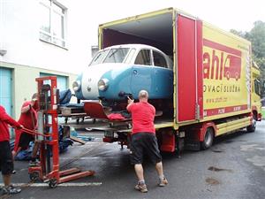Stěhování unikátních aerosaní bylo náročné. Naložení v Kopřivnici bylo snadnější částí celé operace, opravdový problém nastal až v Praze.
FOTO: TECHNICKÉ MUZEUM