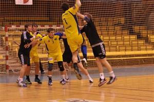 Házenkářům se blíží další extraligové boje. Formu testovali ve středu 25. ledna v zápase s juniorskou reprezentací do 21 let.
FOTO: JANA FEILHAUEROVÁ