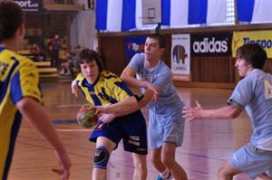 Házenkářský mladší dorost KH Kopřivnice vyhrál slušně obsazený domácí turnaj. Za deset dní už jej čeká úvodní jarní zápas v I. lize, které po podzimu vévodí.
FOTO: JANA FEILHAUEROVÁ