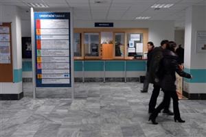 V následujících týdnech by se měl vestibul kopřivnické radnice výrazně proměnit. Především pracoviště informací bude situováno tak, aby bylo blíže k lidem.
FOTO: DAVID MACHÁČEK