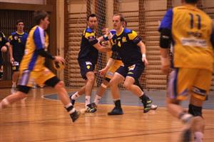 Kopřivničtí házenkáři už dokázali Duklu párkrát doma zaskočit, ve 20. kole Tipgames Extraligy se jim to ale nepodařilo. Prohráli 27:35.
FOTO: JANA FEILHAUEROVÁ