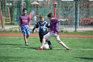 ZŠ Emila Zátopka se stala vítězem okrskového kola McDonald’s Cupu 4. a 5. tříd.
FOTO:JANA FEILHAUEROVÁ