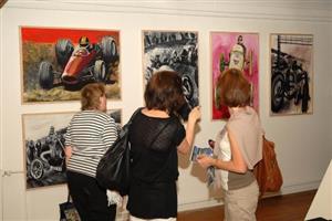 Minulý pátek byla na Fojtství otevřena výstava s názvem Závodníci na vozech Tatra, která je opět tematickou prezentací studentů ostravské střední umělecké školy AveArt.
FOTO: DAVID MACHÁČEK