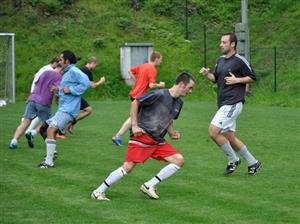 Kopřivnický fotbalový tým si v červenci a na začátku srpna v tréninku užil hlavně běhání. Momentálně už je ale čeká více práce s míčem.
FOTO: JANA FEILHAUEROVÁ