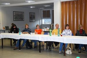 Lidé v pracovních skupinách diskutovali o kvalitách nabízených sociálních služeb a také o možnostech jejich dalšího rozvoje.
FOTO: DANA HOĎÁKOVÁ