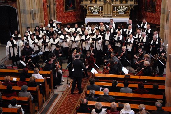 Kopřivnický komorní orchestr a novojičínský sbor Ondráš spojily síly v sérii čtyř dušičkových koncertů.
FOTO: DAVID MACHÁČEK