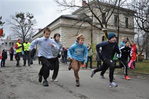 Ve starších věkových kategoriích si z letošního Mikulášského běhu parkem odváželi vavříny především svěřenci Slezanu Frýdek-Místek.
FOTO: RADEK CHVISTEK