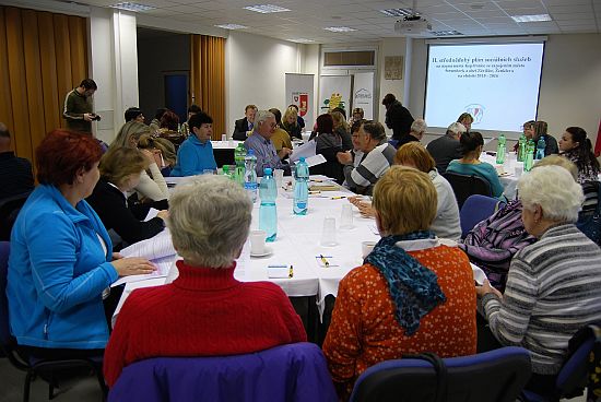 Po členech pracovních skupin může nyní široká veřejnost připomínkovat II. střednědobý plán sociálních služeb. K nalezení je na webu města.
FOTO: DANA HOĎÁKOVÁ