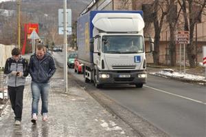 Zkoušky v autoškole podle statistik nejsou žádnou formalitou. Napoprvé jimi projde jen něco přes 43 % lidí. Stoprocentní úspěšnost nemají ani řidiči, kteří už ŘP vlastnili a přišli o něj.  
FOTO: DAVID MACHÁČEK