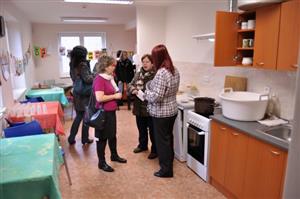 V rámci dne otevřených dveří si nové prostory Denního centra Racek prohlédlo asi čtyřicet lidí, a to jak profesionálů ze sociálních služeb, tak zájemců z řad veřejnosti.
FOTO: DAVID MACHÁČEK