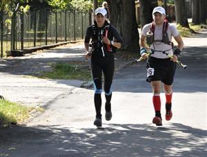 Mojmír Pala a Kristýna Jeřábková těsně před cílem Beskydské sedmičky, kterou zvládli ve výborném čase 14:44:07 hod., a vyhráli tak kategorii Hobby Mix do 40 let.
FOTO: ARCHIV