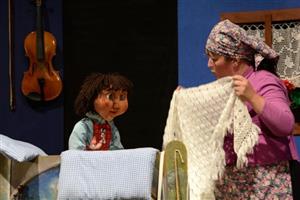 Kopřivnický loutkoherecký soubor Rolnička se po delší pauze objevil na jevišti a v neděli odpoledne zahrál v Katolickém domě v Lubině pohádkovou hru Budulínek.
FOTO: DAVID MACHÁČEK