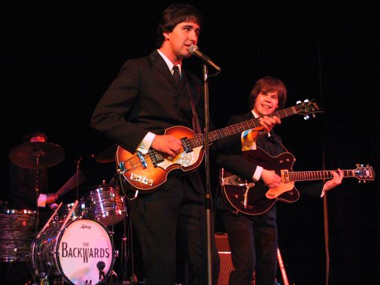 Prvního listopadu se do Kulturního domu v Kopřivnici po několikaleté pauze znovu vrací slovenský revival Beatles The Backwards.
FOTO: DAVID MACHÁČEK