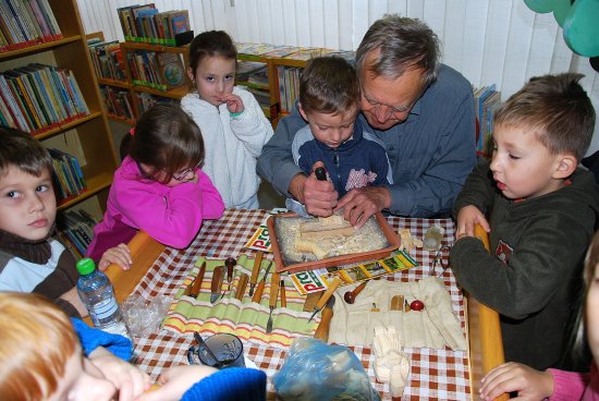 System.Linq.Enumerable+<TakeIterator>d__25`1[System.Char]