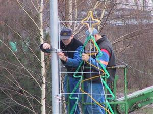 Vánoční výzdoba v ulicích Kopřivnice se letos zase o něco rozrostla. Firma Slumeko do nákupu ozdobných prvků investovala přes tři sta tisíc korun.  
ILUSTRAČNÍ FOTO: DAVID MACHÁČEK