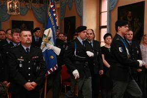 Nejlepší policisté novojičínského okresu se minulý týden dočkali ocenění. Lesk ceremoniálu dodala také přítomnost čestné jednotky.
FOTO: PČR