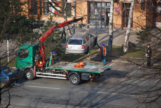 O něco dříve letos začne čištění komunikací a chodníků po zimě. Vynechány budou jen ty ulice, na nichž budou právě probíhat práce na horkovodu.
FOTO: DANA HOĎÁKOVÁ