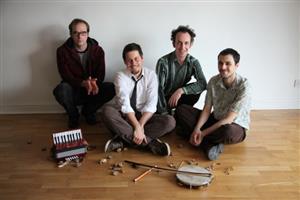 Kosmopolitní jazzové kvarteto Fly Agaric se po roce vrací do kopřivnické Mandaly se svou směsí moderního jazzu, latinských rytmů a folkoru.
FOTO: DAVID MACHÁČEK