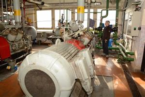 Aktuální technologie chlazení zimního stadionu funguje od roku 1966. Nyní to vypadá, že půlstoletí služby již neoslaví. V příštím roce by právě technické zázemí zimního stadionu mělo projít zásadní modernizací.
FOTO: DAVID MACHÁČEK