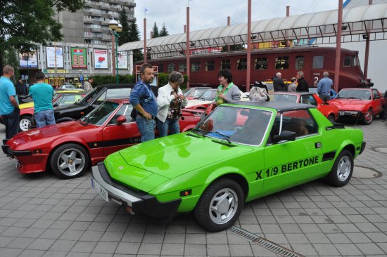 Sraz italských sporťáků zn. Fiat byl jednou z prvních podobných akcí v letošním roce. Do Kopřivnice se ale chystají i další nadšenci.
FOTO: KRISTINA ČABLOVÁ