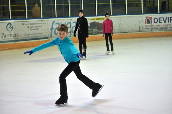 FSC Kopřivnice pořádal v sobotu 4. října testy výkonnosti, které rozhodují o tom, na kterých závodech Českého poháru se mohou krasobruslaři startovat.
FOTO: KRISTINA ČABLOVÁ