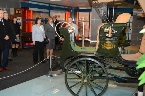 Manželka prezidenta republiky Ivana Zemanová v doprovodu manželky hejtmana Martiny Novákové si prohlédla Technické muzeum.
FOTO: DAVID MACHÁČEK