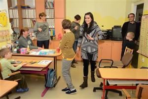 Pedagogové z londýnské speciální školy Phoenix při plánování vzájemné spolupráce už dvakrát navštívili místní Dětské centrum Motýlek.
FOTO: DAVID MACHÁČEK