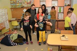 V závěru roku navštívili Motýlek pedagogové z londýnské školy Phoenix. V tomto týdnu se poprvé do Londýna vydají se svými učiteli také místní děti.
ILUSTRAČNÍ FOTO: DAVID MACHÁČEK