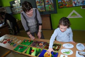 Ve většině základních škol v Kopřivnici zkoušeli při zápisech do prvních tříd klasickými metodami, při nichž děti prokazovaly své znalosti a zralost. 
FOTO: DANA HOĎÁKOVÁ