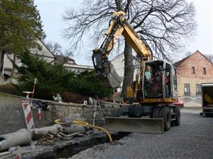 Rekonstrukce kanalizace ve Štramberku v lokalitě Kopec zkomplikuje na dva měsíce dopravu místním občanům.
FOTO: ILONA MAZALOVÁ