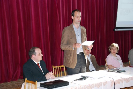 Političtí představitelé města s dalšími pracovníky radnice v uplynulém týdnu v místních částech diskutovali s občany na veřejných schůzích. 
FOTO: RADEK HARABIŠ