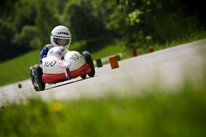 Jakub Procházka absolvuje jednu ze tří jízd v prvním kole Mistrovství ČR v Dolním Cetně.
FOTO: JIŘÍ PROCHÁZKA