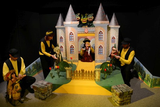 Loutkoherecký soubor Rolnička aktuálně vystupuje s představením Pohádky o drakovi. Na konci měsíce jej zahraje dětem v Katolickém domě v Lubině.
FOTO: DAVID MACHÁČEK