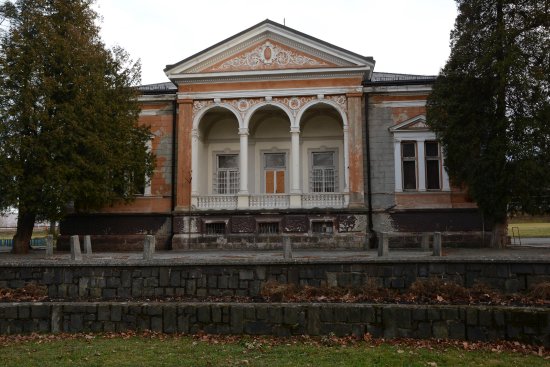 Rekonstrukce vily v parku E. Beneše by mohla začít na přelomu roku. Aktuálně radnice očekává architektonický návrh plánovaných oprav.
FOTO: DAVID MACHÁČEK