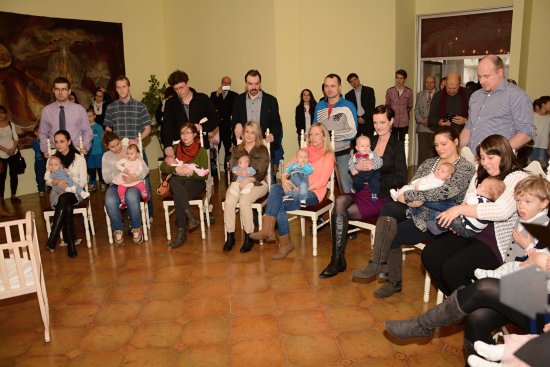 Minulý týden v sobotu se poprvé v letošním roce uskutečnily tři obřady, při nichž starosta Kopřivnice Miroslav Kopečný vítal nové občánky města.
FOTO: DAVID MACHÁČEK