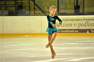 Valerii Markové (FSC Kopřivnice) se tento skok podařil a v kategorii mladších nováčků dívek skončila na Malé ceně města Kopřivnice druhá.
FOTO: KRISTINA ČABLOVÁ
