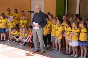 Jedním z řečníků na krátkém pietním aktu u příležitostí výročí popravy Milady Horákové byl člen Konfederace politických vězňů Zdislav Zíma.
FOTO: DAVID MACHÁČEK