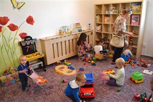 Přesně před týdnem zahájilo provoz nové Rodinné centrum, které bude nabízet služby nejen matkám, ale i nejmenším dětem.
FOTO: DAVID MACHÁČEK