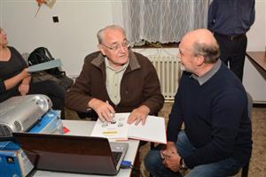 Jedním z vrcholů setkání fanoušků díla Zdeňka Buriana byla přednáška a autogramiáda dlouholetého šéfredaktora časopisu ABC Vlastislava Tomana.
FOTO: DAVID MACHÁČEK