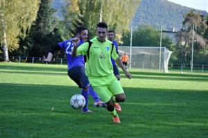 Lukáš Polášek se ve vlčovickém dresu stará o střílení branek a jeho trefou v 50. minutě Vlčovice uštědřily Jistebníku první letošní prohru.
FOTO: KRISTINA ČABLOVÁ