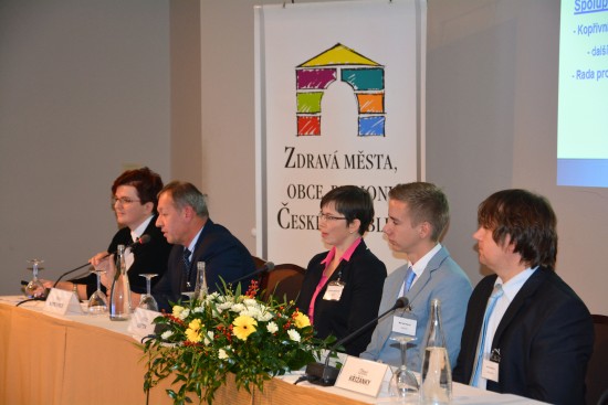 Na konferenci Zdravých měst v Praze prezentovala Kopřivnice své uplatňování metodiky místní Agendy 21.
FOTO: BARBORA MUŽÍKOVÁ