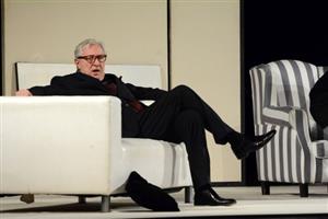 Karel Heřmánek se místnímu publiku v komedii Art představil jako herec, režisér a principál Divadla bez zábradlí.
FOTO: DAVID MACHÁČEK