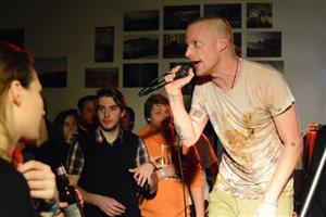 Americký raper Astronautalis dokázal publikum svým charismatickým projevem okamžitě strhnout.
FOTO: DAVID MACHÁČEK